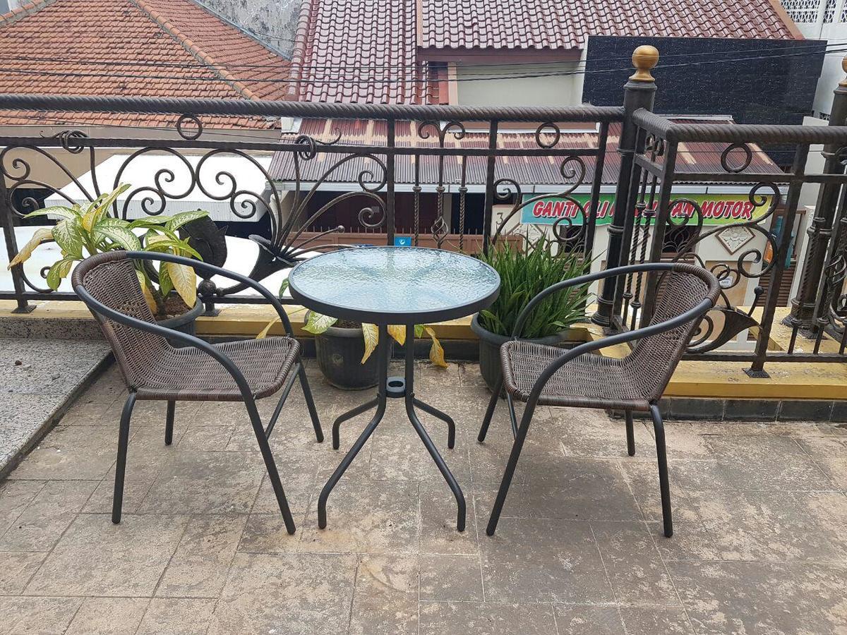 The Backpacker Semarang 호스텔 외부 사진